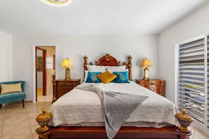 3 bedrooms, desk, iron/ironing board, free WiFi
