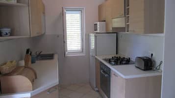 Villa (Four Bedroom Villa with Swimming Pool) | Private kitchen | Fridge