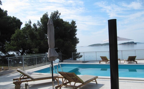 Villa (Four Bedroom Villa with Swimming Pool) | Pool
