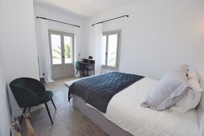 5 slaapkamers, een strijkplank/strijkijzer, gratis wifi, beddengoed