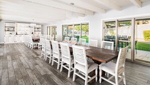 Unclassified image, 3 of 44, button - Sun Valley Estate • 9BR • Sparkling Pool+Putt-Putt (Phoenix)