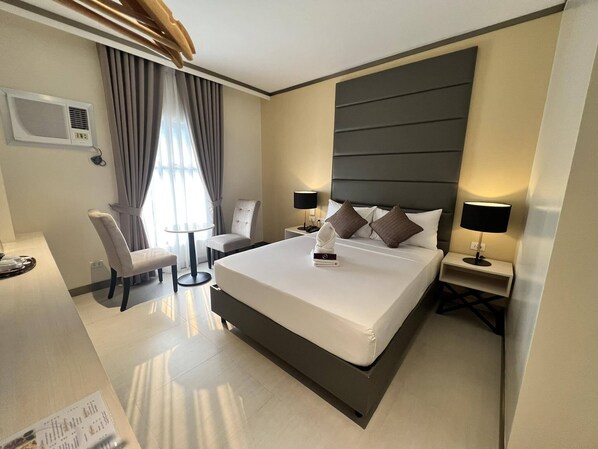 Deluxe Double Room, 1 Double Bed | Desk, iron/ironing board, free WiFi, bed sheets - Yes Hotel Imus Cavite (Imus)