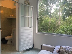 Studio | Badezimmer | Dusche, Haartrockner, Handtücher