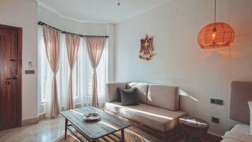 Deluxe Room A101 | Premium bedding, minibar, in-room safe, soundproofing