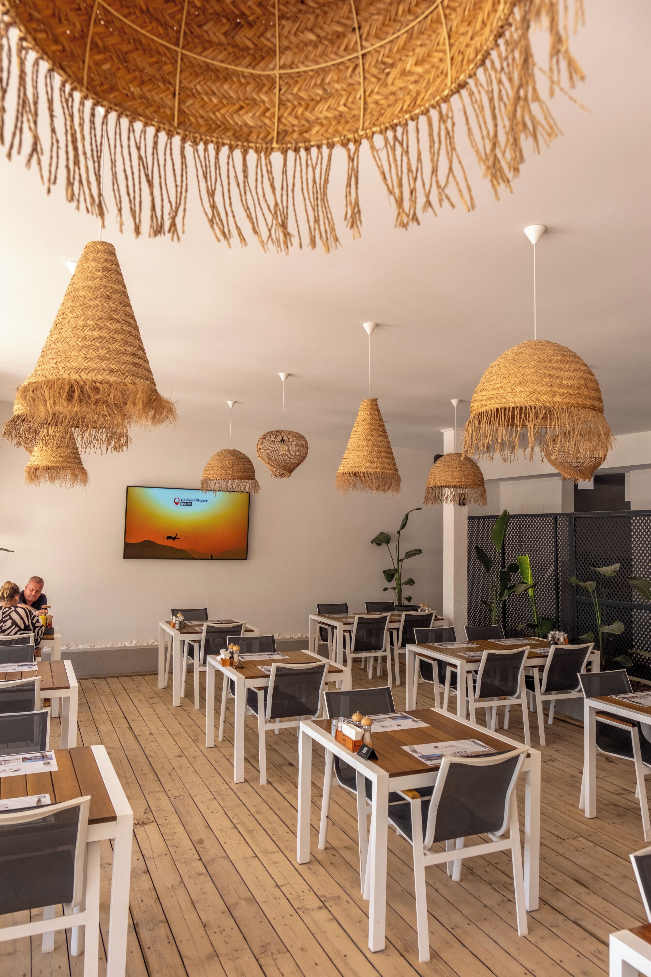 Free daily local cuisine breakfast 