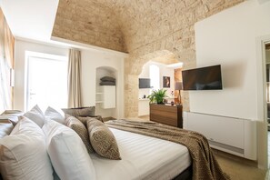 Suite Studio Junior | Literie de qualité supérieure, matelas mémoire de forme, minibar