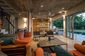 บ้านพัก | 7 ห้องนอน