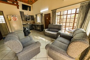 Smart TV - Elephant's Hide (Marloth Park)