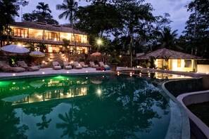 House | 7 bedrooms