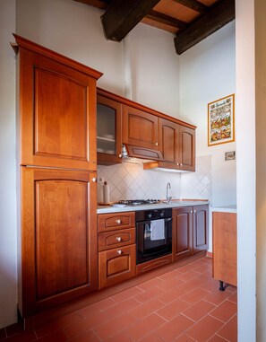 Kühlschrank, Mikrowelle, Ofen, Toaster