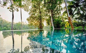 Villa | 4 bedrooms - Family House Overlooking Rice Fields (Angulugaha)