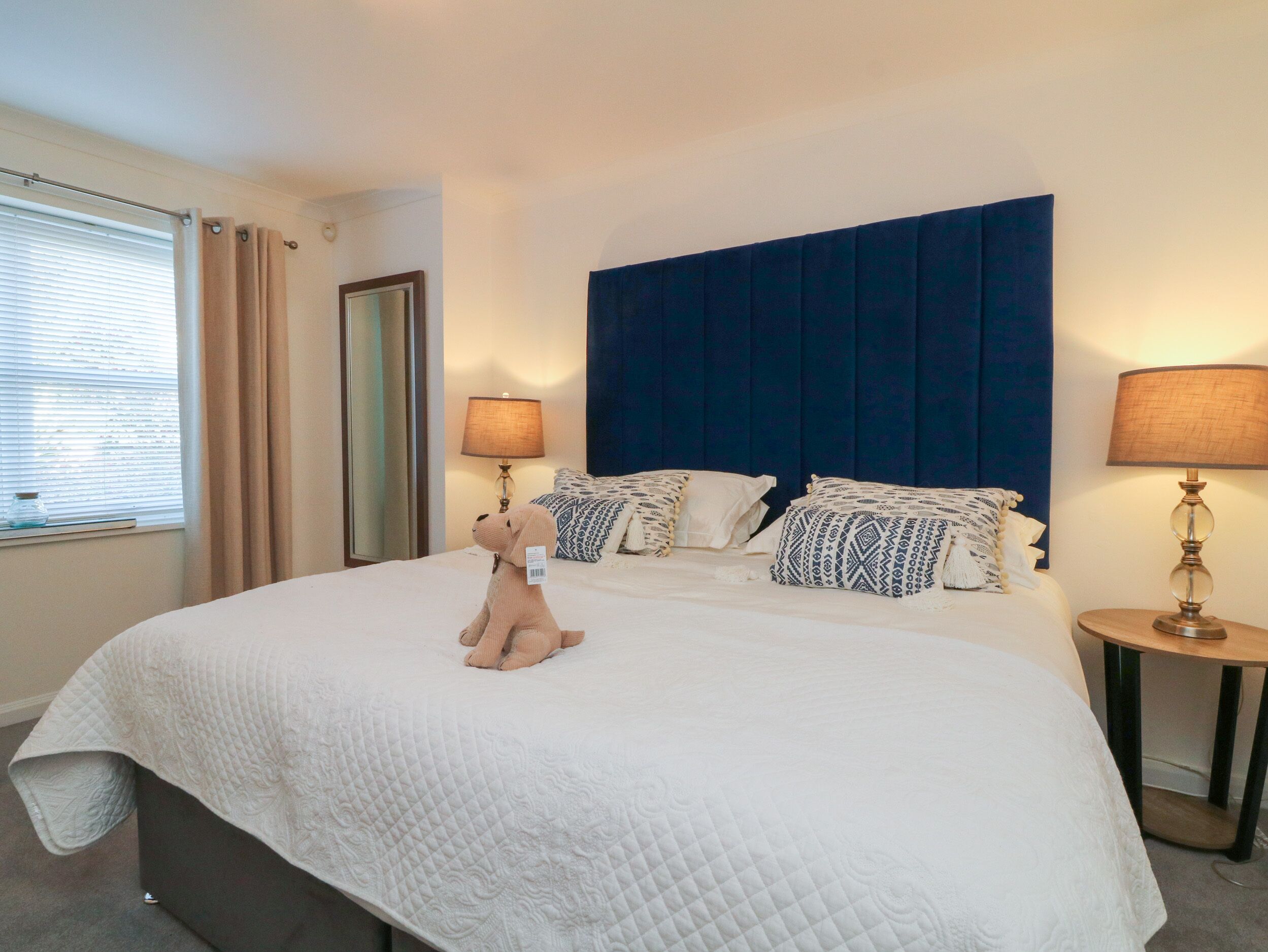 5 bedrooms, individually decorated, individually furnished, free WiFi