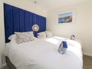 5 chambres, décoration personnalisée, ameublement personnalisé