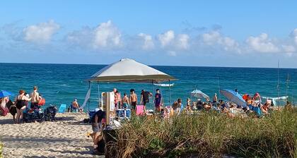 Sandpiper Cottage<br>Newly renovated home in Lake Worth Beach Historical District.