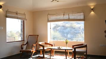 Cottage Room | Living area