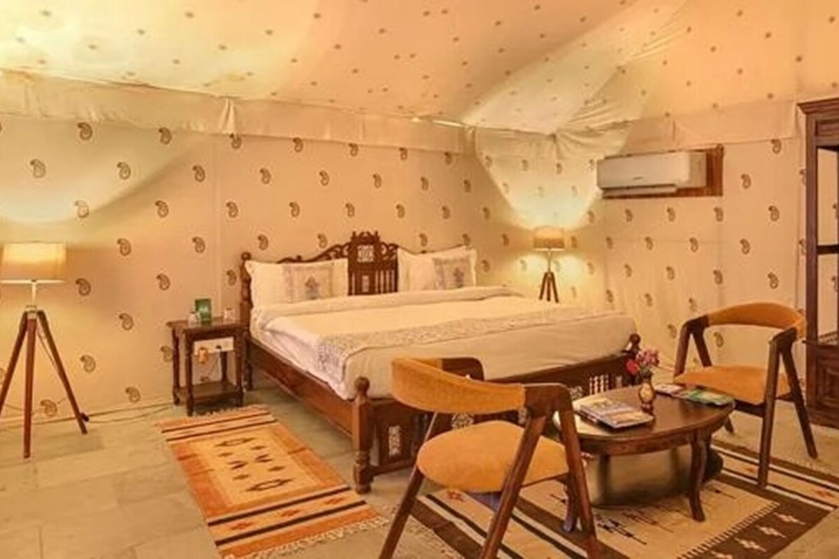 Select Comfort beds, minibar, in-room safe, laptop workspace