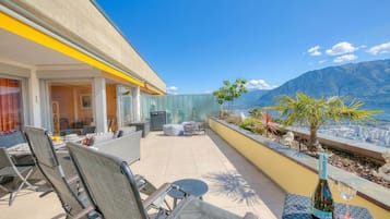 Family Apartment, Multiple Bedrooms, 2 Bathrooms, Mountainside (Panorama maggiore apartment) | Outdoor dining