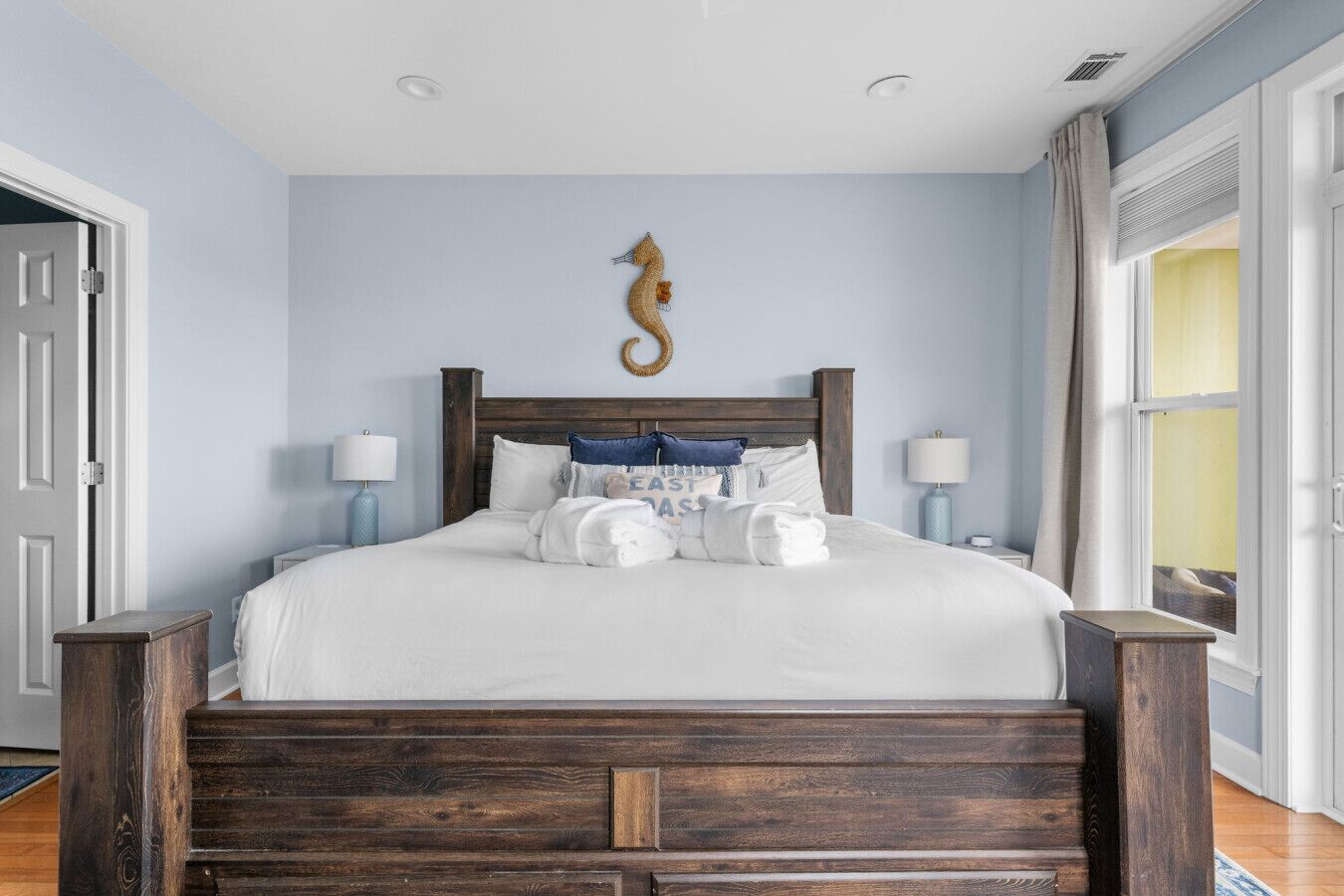 3 soverom, skrivebord, strykejern/-brett og wi-fi