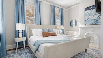 3 bedrooms, desk, iron/ironing board, WiFi