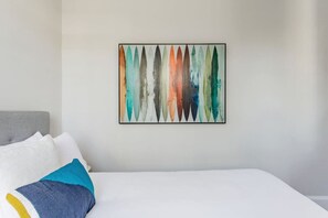 3 slaapkamers, een bureau, een strijkplank/strijkijzer, wifi