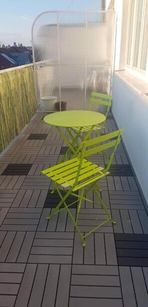 Apartment | Outdoor dining - Lovely Apartment in Centre Prague 1 (Prague)