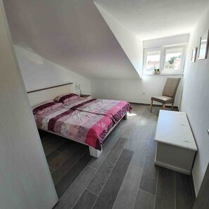 2 chambres, Wi-Fi gratuit, draps fournis