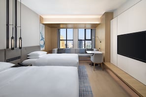 Premium bedding, down comforters, in-room safe, desk