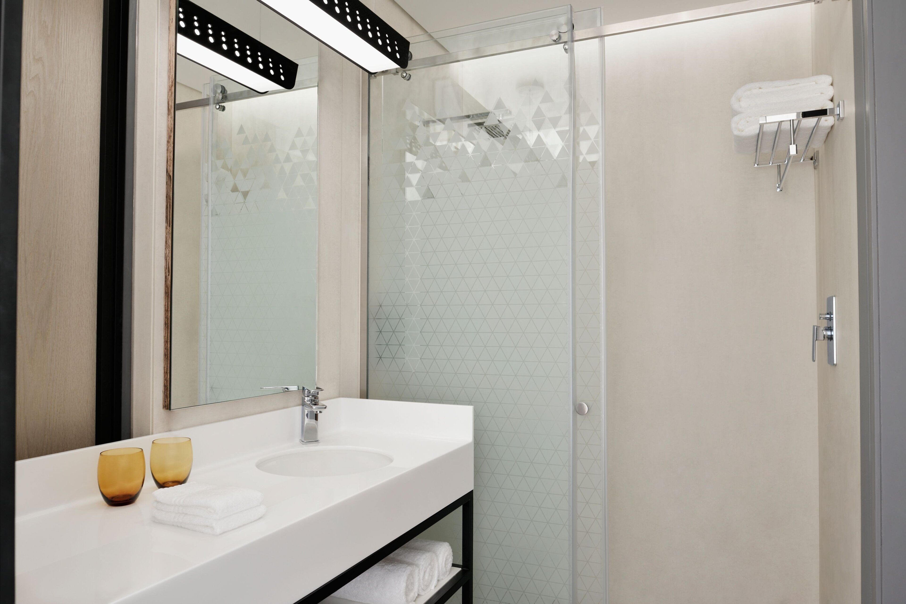 1 bedroom, premium bedding, memory-foam beds, in-room safe