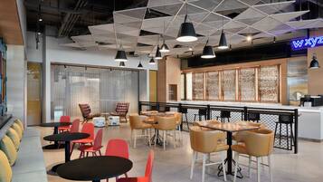 Daily buffet breakfast (OMR 5 per person)