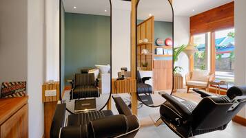 Hair salon