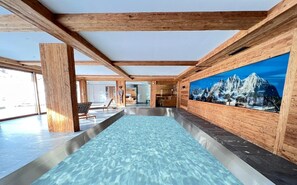 Innenpool, beheizter Pool