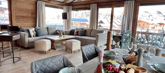 HIDEAWAY DESIGN CHALET with pool & wellness by Belle Stay