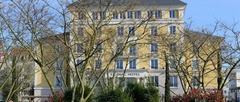 Extérieur