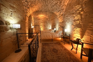 Traditional Room | Egyptian cotton sheets, premium bedding, free minibar items