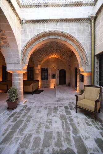 Legacy Mesopotamia Hotel 