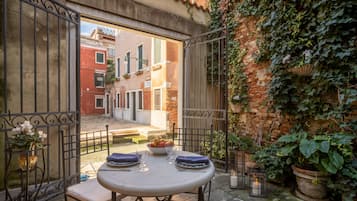 Ristorazione all'aperto