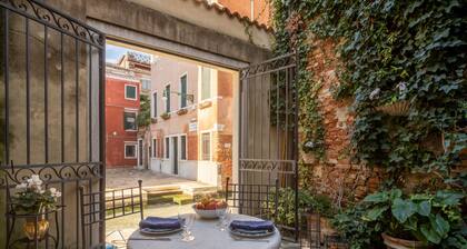 Garden Mansion with Private Mooring R&R