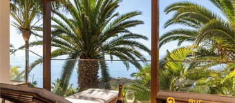 Fabulous cliff-face villa, sea-view | Vista Grande