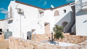 Exterior - Apartment 700m from the beach (budoni)