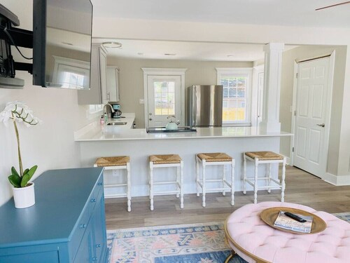 Old Village - Renovated - Close to Beach/Downtown