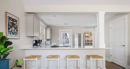 Old Village - Renovated - Close to Beach/Downtown