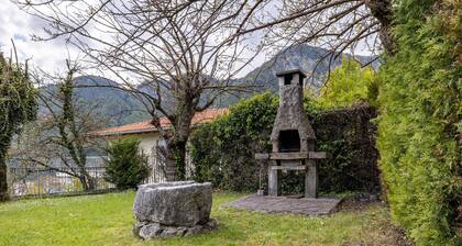 Villa "Tanas" mit Seeblick, privatem Pool und WLAN