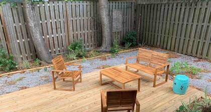 Old Village - Charming - Close to Beach/Downtown