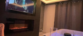 La Casa de Lové, Private flat suite with jacuzzi