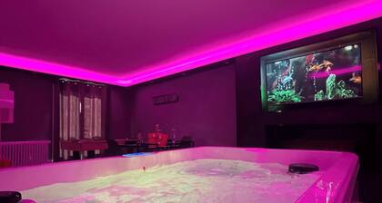La Casa de Lové, Suite appartement privée avec jacuzzi