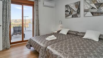 2 habitaciones, tabla de planchar con plancha y wifi gratis