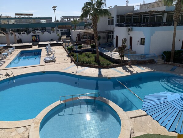 4 indoor pools, pool umbrellas, sun loungers
