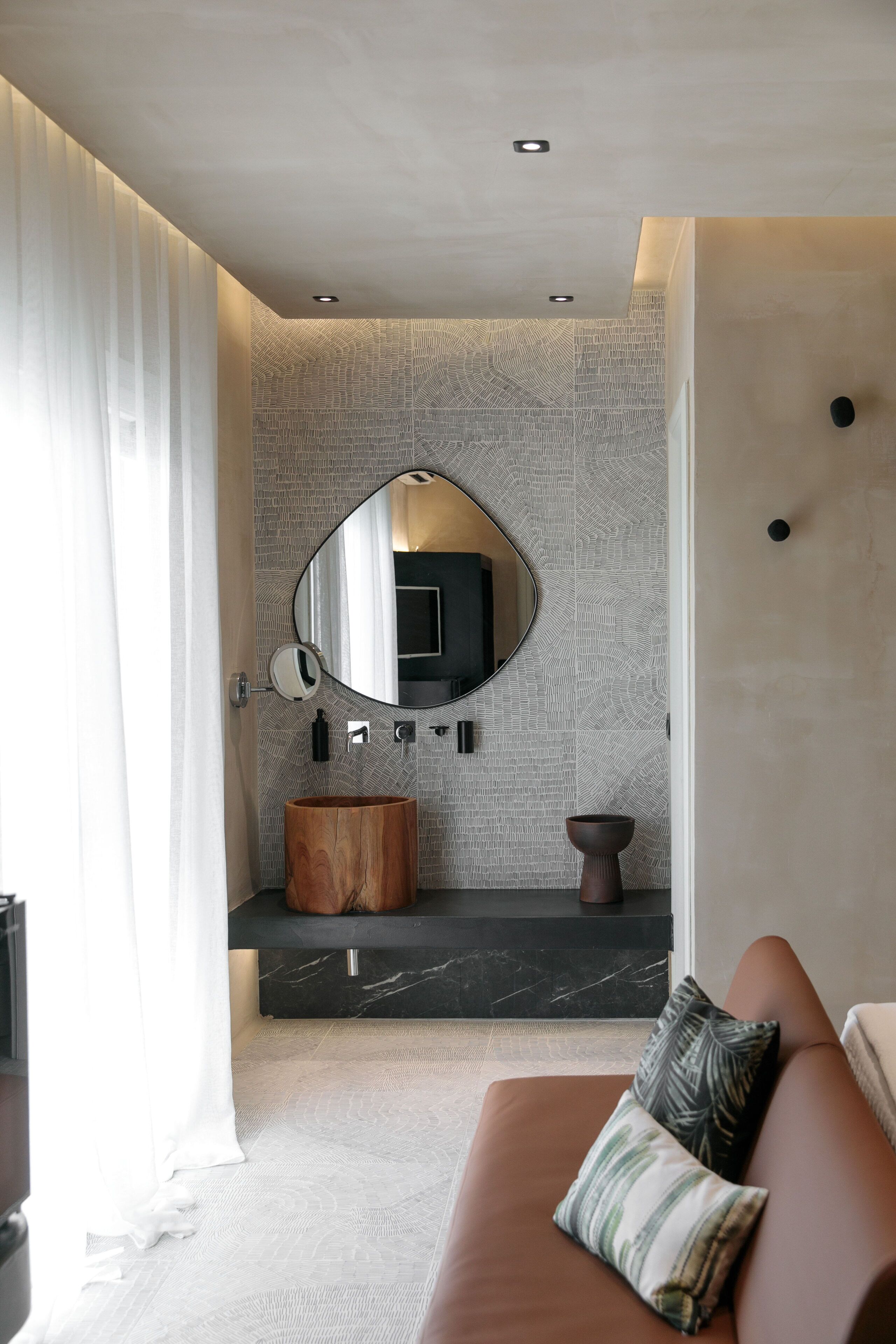 Suihku, ympäristöystävälliset hygieniatuotteet, hiustenkuivaaja