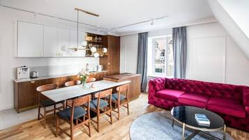 Design Apartment | Private kitchen | Full-size fridge, microwave, stovetop, dishwasher