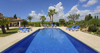 Teuler Petit for 8 people, magnificent outdoor area, beautiful rural setting